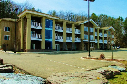 Crystal Springs Inn And Suites image 2