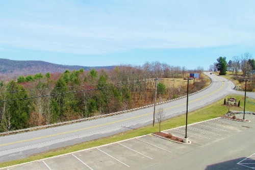 Crystal Springs Inn And Suites image 3